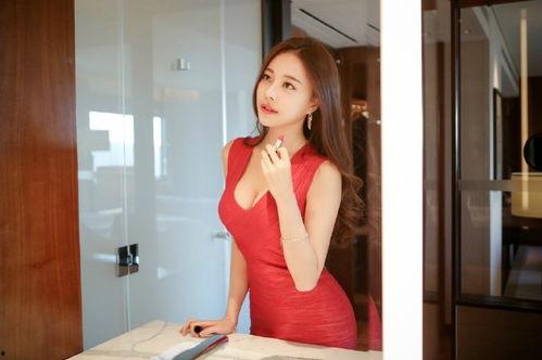 后入丰满美女国产视频