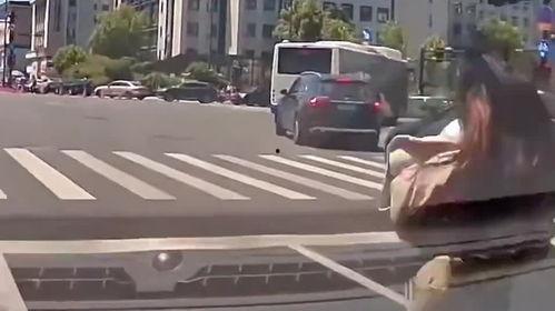 国产烈马路跑视频,速度与激情的视觉盛宴